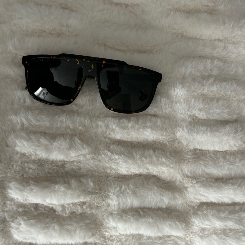 Gucci Black and Brown Sunglasses